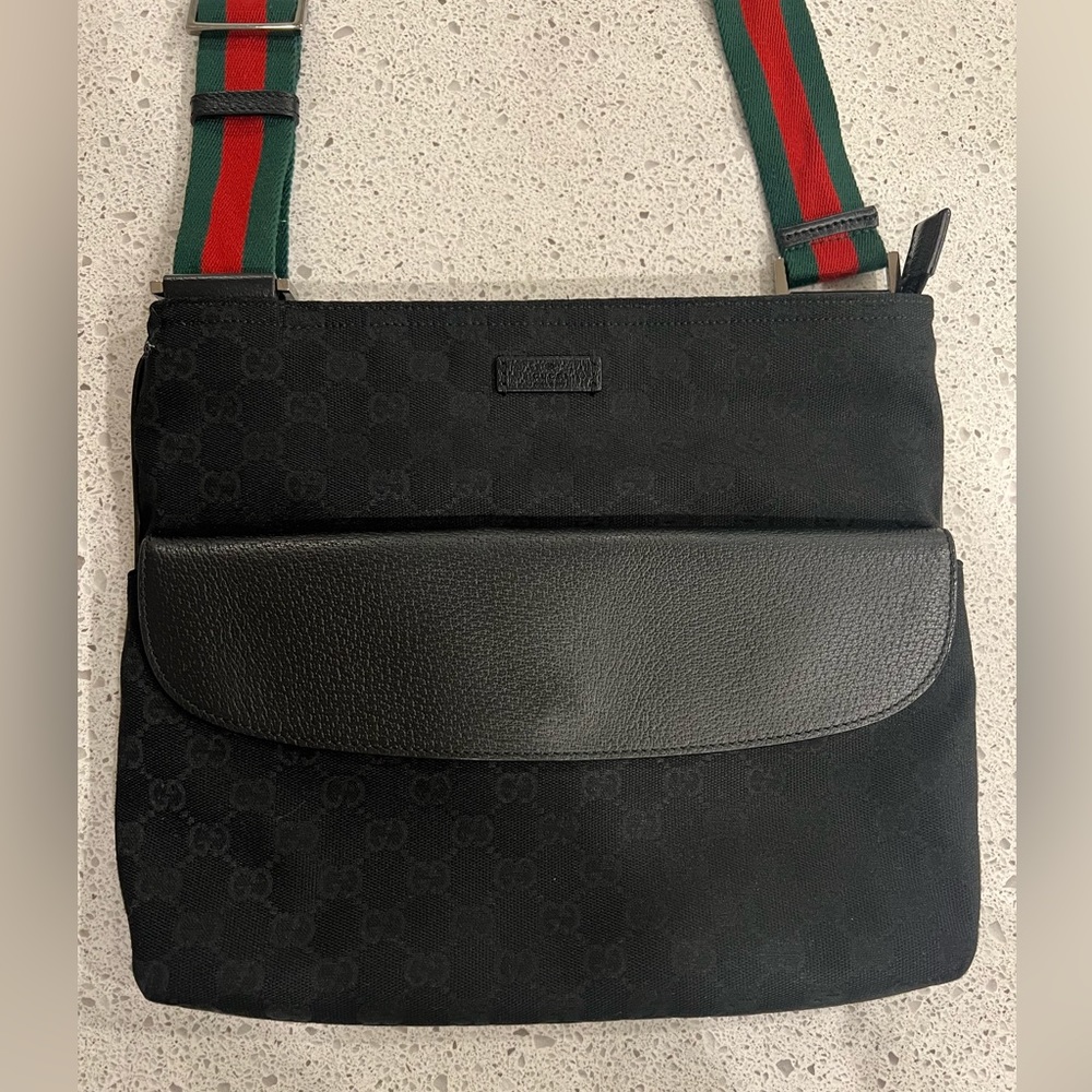 Gucci GG Canvas crossbody bag
